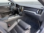 Volvo S60 2.0 B4 R-Design | Pilot Assist | Memory | Stoelverwarming | Stuurverwarming | BLIS