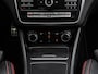 Mercedes-Benz CLA 180 Business Solution AMG Night Upgrade | Panoramadak | Camera | Apple CarPlay/Android Auto | LED | Navigatie| Stoelverwarming | 18"