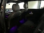 Mercedes-Benz GLB 200 AMG Pano|Carbon|Dodehoek|Stoelverwarming|Sfeer|Camera