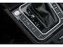 Volkswagen Passat Variant 1.4 TSI PHEV GTE Business | Plug-in Hybrid (PHEV) | Panoramadak | Trekhaak | Head-up Display | Dodehoekdetectie | Navigatie | Apple Carplay | Android Auto | Elektrische Achterklep | Keyless Entry | Achteruitrijcamera | Stoelverwarming voor en achter