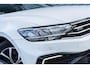 Volkswagen Passat Variant 1.4 TSI PHEV GTE Business | Plug-in Hybrid (PHEV) | Panoramadak | Trekhaak | Head-up Display | Dodehoekdetectie | Navigatie | Apple Carplay | Android Auto | Elektrische Achterklep | Keyless Entry | Achteruitrijcamera | Stoelverwarming voor en achter