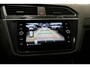 Volkswagen Tiguan 1.5 TSI R-Line * Trekhaak - Pano - Camera - Black Style - ACC - Blind Spot - 20" - IQ Light - Head Up *