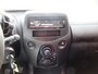 Toyota Aygo 1.0 VVT-i x | Radio | 2e Eigenaar | 5-Deurs | Incl. Garantie | Zuinig |