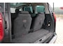 Peugeot 5008 1.6 THP Blue Lease Executive 7p.