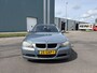 BMW 3-Serie Touring 318i Business Line 6-Bak 145 PK. Leuke inruilauto met nieuwe APK !!!