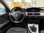 BMW 3-Serie Touring 318i Business Line 6-Bak 145 PK. Leuke inruilauto met nieuwe APK !!!