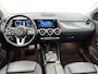 Mercedes-Benz GLA 180 | Trekhaak | Stoelverwarming | Apple Carplay | Elektrische Kofferklep | Inclusief 24 maanden MB Certified garantie voor Europa.