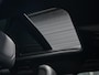 Land Rover Defender 110 2.0 P400e 110 X-Dynamic HSE | Panoramadak | NL-Auto | Dealeronderhouden | Meridian Sound | HUD | 360 Camera | Luchtvering | Stoelverwarming + Ventilatie | Memory Seats | Trekhaak | Koelbox | Ambiance Interieur |