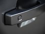 Land Rover Defender 110 2.0 P400e 110 X-Dynamic HSE | Panoramadak | NL-Auto | Dealeronderhouden | Meridian Sound | HUD | 360 Camera | Luchtvering | Stoelverwarming + Ventilatie | Memory Seats | Trekhaak | Koelbox | Ambiance Interieur |