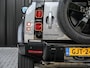 Land Rover Defender 110 2.0 P400e 110 X-Dynamic HSE | Panoramadak | NL-Auto | Dealeronderhouden | Meridian Sound | HUD | 360 Camera | Luchtvering | Stoelverwarming + Ventilatie | Memory Seats | Trekhaak | Koelbox | Ambiance Interieur |