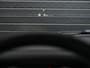 Land Rover Defender 110 2.0 P400e 110 X-Dynamic HSE | Panoramadak | NL-Auto | Dealeronderhouden | Meridian Sound | HUD | 360 Camera | Luchtvering | Stoelverwarming + Ventilatie | Memory Seats | Trekhaak | Koelbox | Ambiance Interieur |