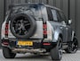 Land Rover Defender 110 2.0 P400e 110 X-Dynamic HSE | Panoramadak | NL-Auto | Dealeronderhouden | Meridian Sound | HUD | 360 Camera | Luchtvering | Stoelverwarming + Ventilatie | Memory Seats | Trekhaak | Koelbox | Ambiance Interieur |