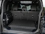 Land Rover Defender 110 2.0 P400e 110 X-Dynamic HSE | Panoramadak | NL-Auto | Dealeronderhouden | Meridian Sound | HUD | 360 Camera | Luchtvering | Stoelverwarming + Ventilatie | Memory Seats | Trekhaak | Koelbox | Ambiance Interieur |