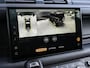 Land Rover Defender 110 2.0 P400e 110 X-Dynamic HSE | Panoramadak | NL-Auto | Dealeronderhouden | Meridian Sound | HUD | 360 Camera | Luchtvering | Stoelverwarming + Ventilatie | Memory Seats | Trekhaak | Koelbox | Ambiance Interieur |