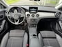 Mercedes-Benz CLA 180 Urban automaat , apple-carplay , Afneembare trekhaak