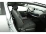 Toyota Prius 2.0 Plug-in Dynamic | Dode Hoek Detectie | Stoelverwarming | Parkeersensoren | Achteruitrijcamera |