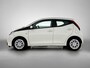 Toyota Aygo 1.0 VVT-i x-play limited | Dealer onderhouden | Apple CarPlay/Android Auto | Airco | Elektrische ramen voor | Elektrisch verstelbare buitenspiegels |