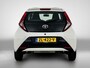 Toyota Aygo 1.0 VVT-i x-play limited | Dealer onderhouden | Apple CarPlay/Android Auto | Airco | Elektrische ramen voor | Elektrisch verstelbare buitenspiegels |
