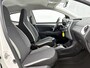 Toyota Aygo 1.0 VVT-i x-play limited | Dealer onderhouden | Apple CarPlay/Android Auto | Airco | Elektrische ramen voor | Elektrisch verstelbare buitenspiegels |