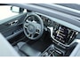 Volvo V60 T6 Automaat Plug-in hybrid AWD Plus Dark | Birch Light Metallic | Panoramadak | Elektrisch Verstelbare Stoelen Met Geheugen | Exterior Styling Kit | Diffusor Met 4-Pijps Uitlaatsierstukken | Getint Glas Achter | BLIS | Belettering Achterklep Zwart | Grille Zwart Incl. Embleem | 19-Inch Lichtmetalen Velgen R-Design | Keyless | Adaptieve Cruise Control | Pilot Assist | Nappa Leder/Open Grid Textiel Contourstoelen R-Design | Elektrische Achterklep Met Sensorsturing | Sportstuur | Stoelverwarming | Stuurverwarming | High Performance Audio | Achteruitrijcamera | Parkeersensoren Voor & Achter incl. Achteruitrijcamera |