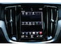 Volvo V60 T6 Automaat Plug-in hybrid AWD Plus Dark | Birch Light Metallic | Panoramadak | Elektrisch Verstelbare Stoelen Met Geheugen | Exterior Styling Kit | Diffusor Met 4-Pijps Uitlaatsierstukken | Getint Glas Achter | BLIS | Belettering Achterklep Zwart | Grille Zwart Incl. Embleem | 19-Inch Lichtmetalen Velgen R-Design | Keyless | Adaptieve Cruise Control | Pilot Assist | Nappa Leder/Open Grid Textiel Contourstoelen R-Design | Elektrische Achterklep Met Sensorsturing | Sportstuur | Stoelverwarming | Stuurverwarming | High Performance Audio | Achteruitrijcamera | Parkeersensoren Voor & Achter incl. Achteruitrijcamera |