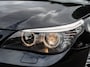 BMW 5-Serie 520i SPORT - M-PAKKET - AUTOMAAT - STOEL VERW - LEDER - PARK SENS - ORG NL - NAP !!