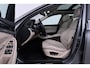BMW 5-Serie Touring 530i Upgrade Edition | Panoramadak | Leder | Navigatie | Comfortstoelen+Memory | Stoelverwarming | Xenon | Getint Glas