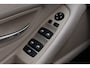 BMW 5-Serie Touring 530i Upgrade Edition | Panoramadak | Leder | Navigatie | Comfortstoelen+Memory | Stoelverwarming | Xenon | Getint Glas