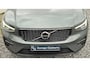 Volvo XC40 2.0 B3 Ultra Dark 19” Wielen - Panoramadak - Harman Kardon Audio - 360 Camera - R980 Interieur – Power seats met memory - Full led koplampen –Donkere hemel