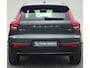 Volvo XC40 2.0 B3 Ultra Dark 19” Wielen - Panoramadak - Harman Kardon Audio - 360 Camera - R980 Interieur – Power seats met memory - Full led koplampen –Donkere hemel