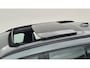 Volvo XC40 2.0 B3 Ultra Dark 19” Wielen - Panoramadak - Harman Kardon Audio - 360 Camera - R980 Interieur – Power seats met memory - Full led koplampen –Donkere hemel