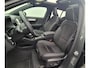 Volvo XC40 2.0 B3 Ultra Dark 19” Wielen - Panoramadak - Harman Kardon Audio - 360 Camera - R980 Interieur – Power seats met memory - Full led koplampen –Donkere hemel