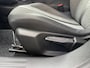 Peugeot 2008 1.2 PureTech 100PK Allure | KEYLESS ENTRY & START| DRAADLOZE TELEFOONLADER| LED| NAVIGATIE + APPLE CARPLAY/ANDROID AUTO| PARKEERSENSOREN| DAB|