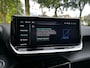 Peugeot 2008 1.2 PureTech 100PK Allure | KEYLESS ENTRY & START| DRAADLOZE TELEFOONLADER| LED| NAVIGATIE + APPLE CARPLAY/ANDROID AUTO| PARKEERSENSOREN| DAB|
