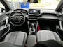 Peugeot 2008 1.2 PureTech 100PK Allure | KEYLESS ENTRY & START| DRAADLOZE TELEFOONLADER| LED| NAVIGATIE + APPLE CARPLAY/ANDROID AUTO| PARKEERSENSOREN| DAB|