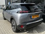 Peugeot 2008 1.2 PureTech 100PK Allure | KEYLESS ENTRY & START| DRAADLOZE TELEFOONLADER| LED| NAVIGATIE + APPLE CARPLAY/ANDROID AUTO| PARKEERSENSOREN| DAB|