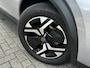 Peugeot 2008 1.2 PureTech 100PK Allure | KEYLESS ENTRY & START| DRAADLOZE TELEFOONLADER| LED| NAVIGATIE + APPLE CARPLAY/ANDROID AUTO| PARKEERSENSOREN| DAB|