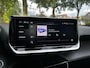 Peugeot 2008 1.2 PureTech 100PK Allure | KEYLESS ENTRY & START| DRAADLOZE TELEFOONLADER| LED| NAVIGATIE + APPLE CARPLAY/ANDROID AUTO| PARKEERSENSOREN| DAB|