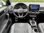 Volkswagen T-Roc 1.5 TSI 150PK Automaat R-Line Edition l ACC l BLISS l CAMERA l ECC l FULL-LED l NAVI l STOEL/STUUR VERW. l 18.000km