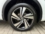 Volkswagen T-Roc 1.5 TSI 150PK Automaat R-Line Edition l ACC l BLISS l CAMERA l ECC l FULL-LED l NAVI l STOEL/STUUR VERW. l 18.000km