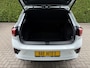 Volkswagen T-Roc 1.5 TSI 150PK Automaat R-Line Edition l ACC l BLISS l CAMERA l ECC l FULL-LED l NAVI l STOEL/STUUR VERW. l 18.000km