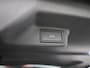 Volkswagen ID. Buzz Pro 86 kWh LWB 6p. 286 PK| Navigatie Pro | Achterklep Elektrisch | Achteruitrijcamera | 6-Zits | 20 Inch Velgen | Stoelverwarming | Stuurwielverwarming