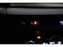 Mazda 3 2.0 GT-M HUD Leer Aeropack Bose Navi Stoelverwarming Climate Elektr. verstelbare stoel. PDC LM velgen