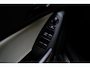 Mazda 3 2.0 GT-M HUD Leer Aeropack Bose Navi Stoelverwarming Climate Elektr. verstelbare stoel. PDC LM velgen