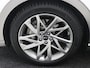 Genesis GV60 Long Range Dual Motor Premium 77,4 kWh AWD / SoH 100% / Fabrieksgarantie tot 11-2027 / WLTP 470 km / Panoramadak / Warmtepomp / B&O geluid / Acteruitrij Camera / Stoelventilatie / Elektrische achterklep / All Seasonbanden /