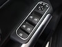 Mercedes-Benz GLA 180 Luxury Line | Panoramadak | Keyless | Multibeam | Stoelverwarming | Getint glas |