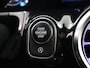Mercedes-Benz GLA 180 Luxury Line | Panoramadak | Keyless | Multibeam | Stoelverwarming | Getint glas |