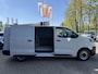 Toyota PROACE Electric Worker Long 10th Anniversary 75 kWh NIEUW DIRECT LEVERBAAR! STOEL/STUURVERW CAMERA PARK-SENSOREN BLIND SPOT APPLE/ANDROID