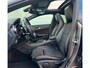 Mercedes-Benz CLA 200 Amg Org NL Pano Uitlaatklep schakelbaar AMG Diffuser Apple carplay Night pakket Keyless Go
