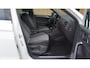 Volkswagen Tiguan 2.0 TSI 180pk DSG 4Motion 2x R-Line Virtual Cockpit Trekhaak 19inch LM ACC *NL Auto* 2200kg Trekgewicht!